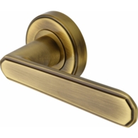 CENTURY LEVER HANDLE ON ROSE ANTIQUE BRASS CEN1924-AT