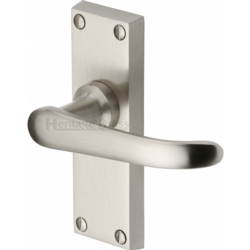 WINDSOR LEVER LATCH ON SHORT PLATE SATIN NICKEL V710-SN