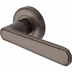CENTURY LEVER HANDLE ON ROSE MATT BRONZE CEN1924-MB