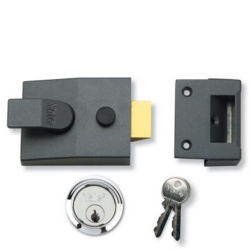 YALE 88 NON-DEADLOCKING NIGHT LATCH SATIN CHROME CYLINDER